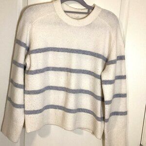 Abercrombie & Fitch Women's White Striped Knit Sweater Size S Warm Soft